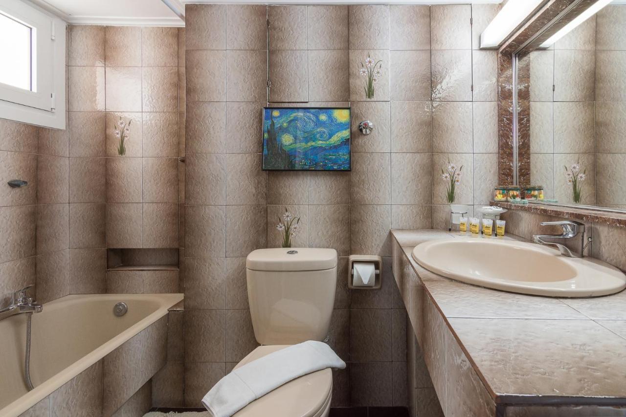 Nice 2Bedroom Apartment In Pagkrati เอเธนส์ ภายนอก รูปภาพ