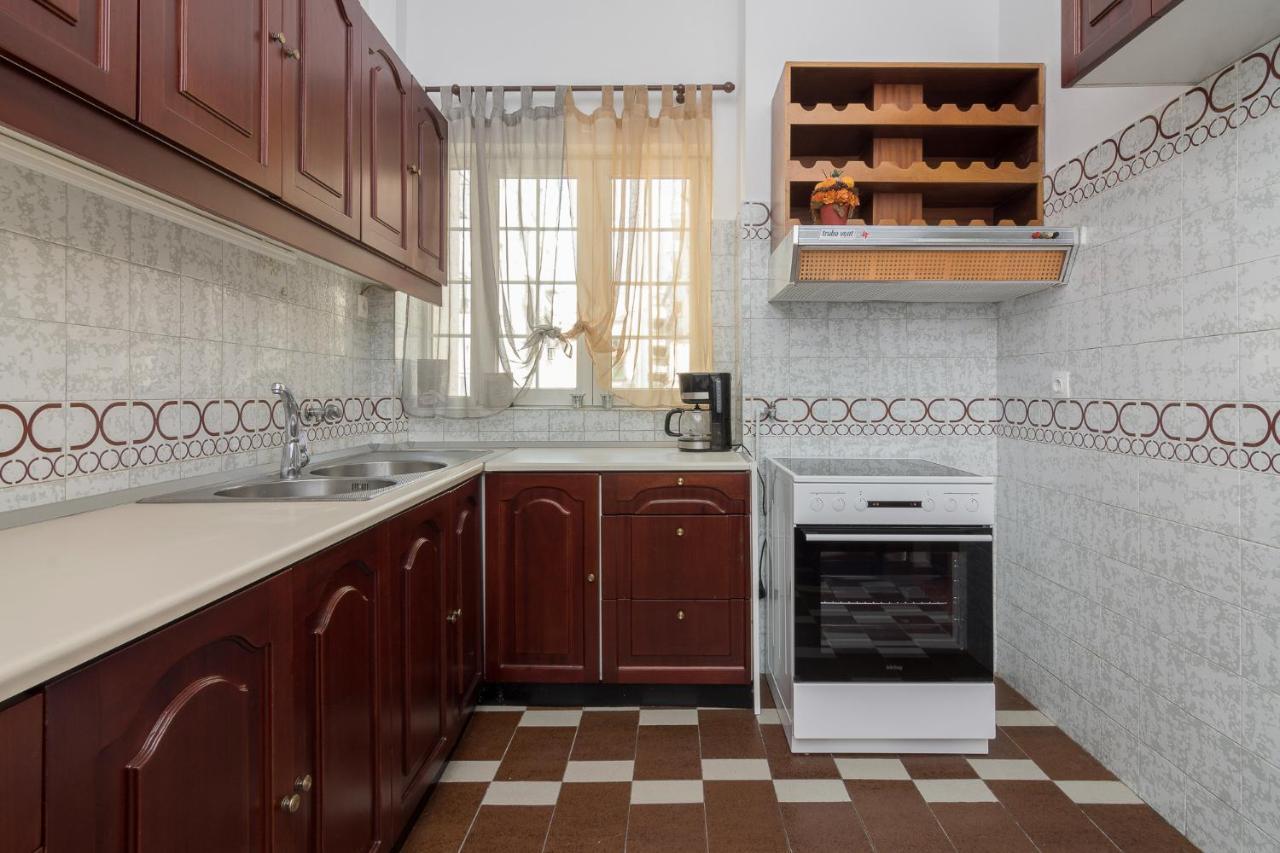 Nice 2Bedroom Apartment In Pagkrati เอเธนส์ ภายนอก รูปภาพ